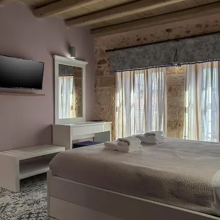 Vetus Oppidum Boutique *