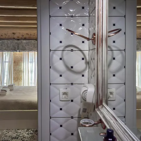 Vetus Oppidum Boutique *